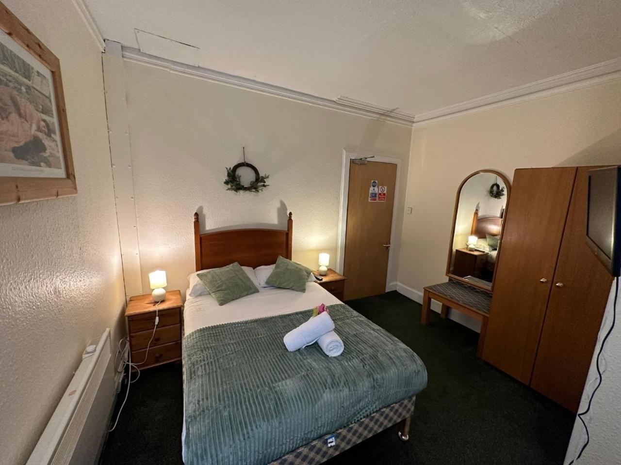 Mackay'S Spa Lodge Hotel Strathpeffer Luaran gambar